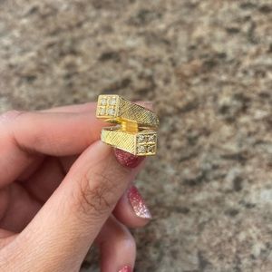 14k Ring Semi-Twist Style with Natural Diamond